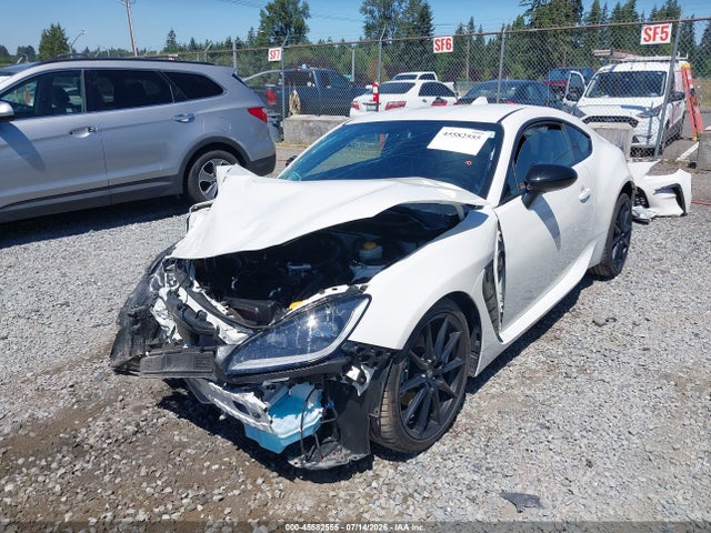 2024 Toyota Gr86 Premium მანქანა იყიდება აუქციონზე, vin: JF1ZNBE13R8757548, აუქციონის ნომერი: 45582555