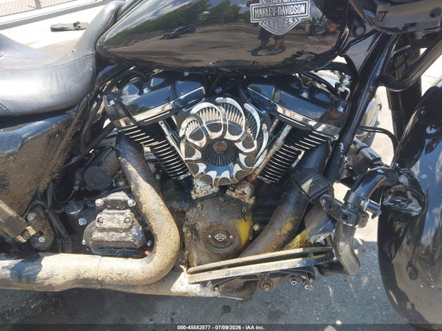 Harley-Davidson FLTRXS 2022 1HD1KTP17NB643793 Image 8