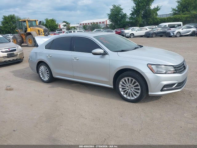 2016 Volkswagen Passat 1.8t Se მანქანა იყიდება აუქციონზე, vin: 1VWBS7A30GC042937, აუქციონის ნომერი: 45582584