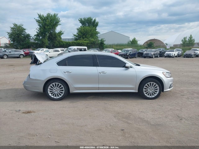 2016 Volkswagen Passat 1.8t Se მანქანა იყიდება აუქციონზე, vin: 1VWBS7A30GC042937, აუქციონის ნომერი: 45582584