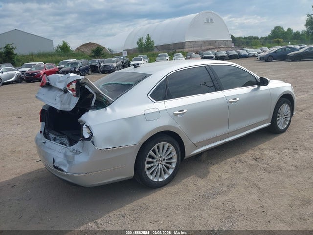2016 Volkswagen Passat 1.8t Se მანქანა იყიდება აუქციონზე, vin: 1VWBS7A30GC042937, აუქციონის ნომერი: 45582584