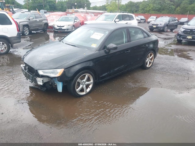 45582592 :رقم المزاد ، WAUBFGFF8F1124545 vin ، 2015 Audi A3 2.0t Premium مزاد بيع
