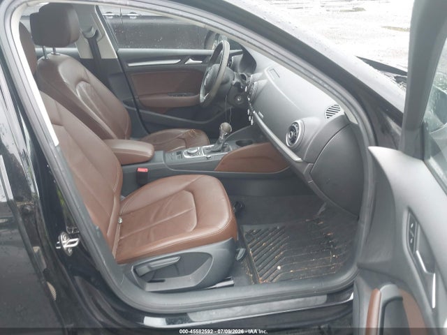 45582592 :رقم المزاد ، WAUBFGFF8F1124545 vin ، 2015 Audi A3 2.0t Premium مزاد بيع