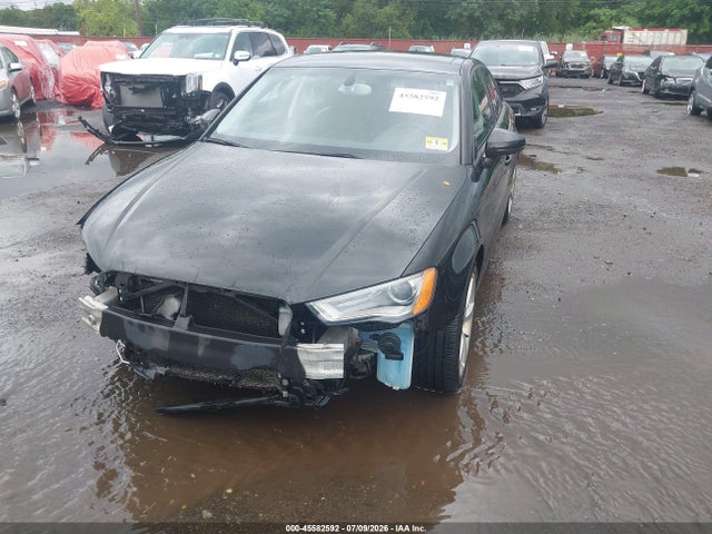 45582592 :رقم المزاد ، WAUBFGFF8F1124545 vin ، 2015 Audi A3 2.0t Premium مزاد بيع