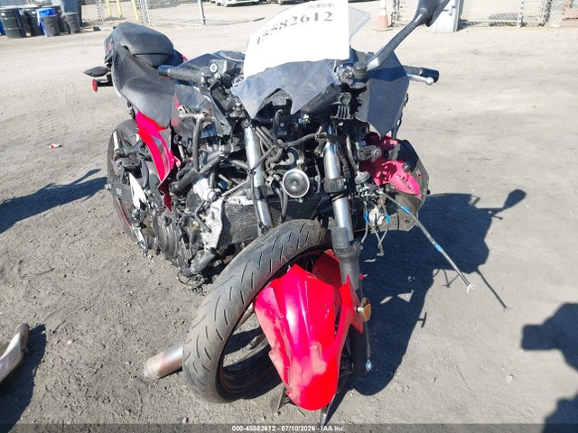 45582612 :رقم المزاد ، ML5EXGG15SDA59871 vin ، 2025 Kawasaki Ex500 مزاد بيع