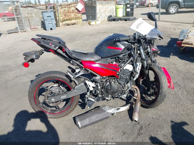 45582612 :رقم المزاد ، ML5EXGG15SDA59871 vin ، 2025 Kawasaki Ex500 مزاد بيع
