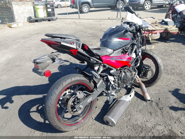 45582612 :رقم المزاد ، ML5EXGG15SDA59871 vin ، 2025 Kawasaki Ex500 مزاد بيع