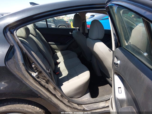 KNAFK4A66G5525783 KIA FORTE LX