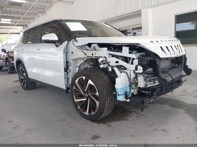 2022 Mitsubishi Outlander Black Edition 2wd/se 2.5 2wd/se Launch Edition 2wd მანქანა იყიდება აუქციონზე, vin: JA4J3UA84NZ084201, აუქციონის ნომერი: 45582689