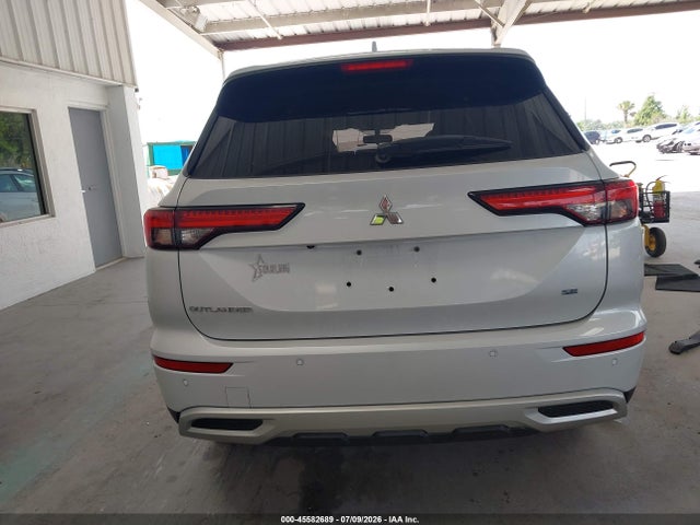 2022 Mitsubishi Outlander Black Edition 2wd/se 2.5 2wd/se Launch Edition 2wd მანქანა იყიდება აუქციონზე, vin: JA4J3UA84NZ084201, აუქციონის ნომერი: 45582689