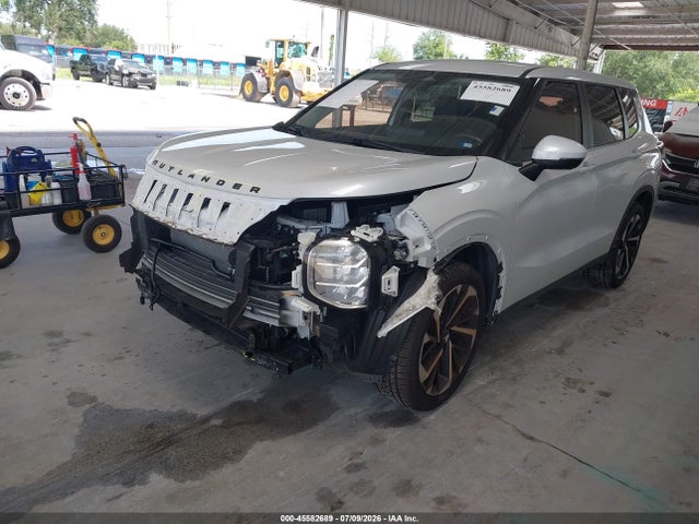 2022 Mitsubishi Outlander Black Edition 2wd/se 2.5 2wd/se Launch Edition 2wd მანქანა იყიდება აუქციონზე, vin: JA4J3UA84NZ084201, აუქციონის ნომერი: 45582689