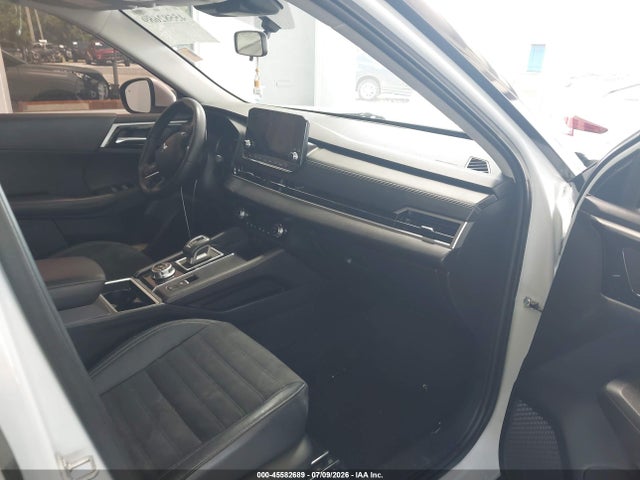2022 Mitsubishi Outlander Black Edition 2wd/se 2.5 2wd/se Launch Edition 2wd მანქანა იყიდება აუქციონზე, vin: JA4J3UA84NZ084201, აუქციონის ნომერი: 45582689