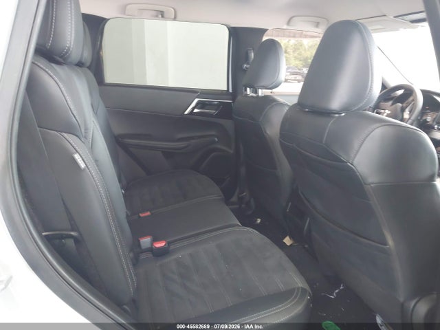2022 Mitsubishi Outlander Black Edition 2wd/se 2.5 2wd/se Launch Edition 2wd მანქანა იყიდება აუქციონზე, vin: JA4J3UA84NZ084201, აუქციონის ნომერი: 45582689