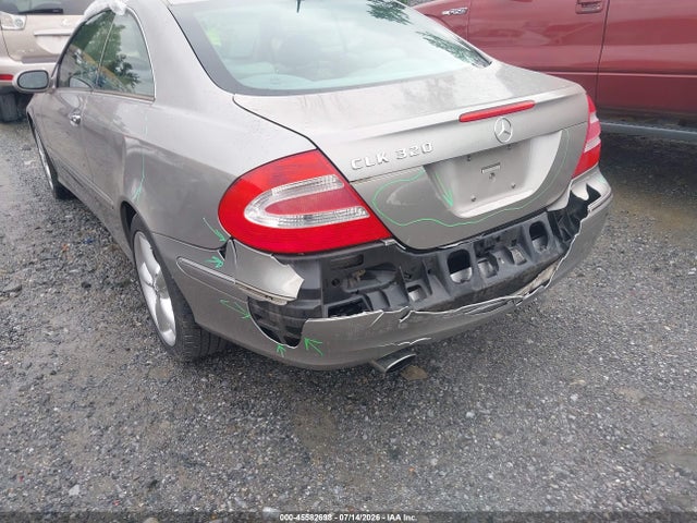 45582698 :رقم المزاد ، WDBTJ65J44F093914 vin ، 2004 Mercedes-benz Clk 320 مزاد بيع