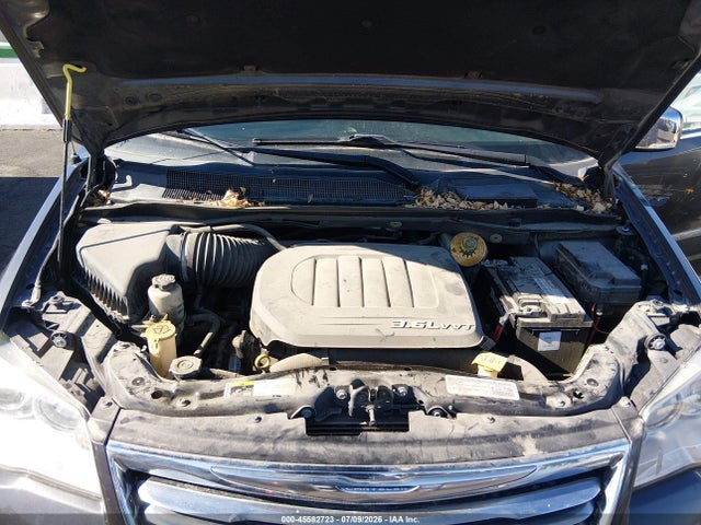 2C4RC1GG1FR590974 Chrysler Town &amp; Country Limited