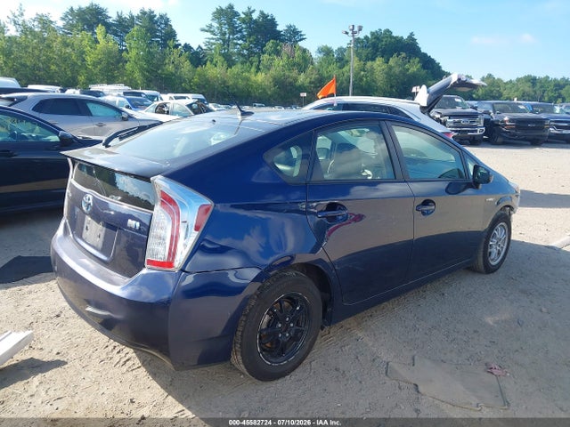 Toyota Prius Four 2015 JTDKN3DU4F1982000 Image 4