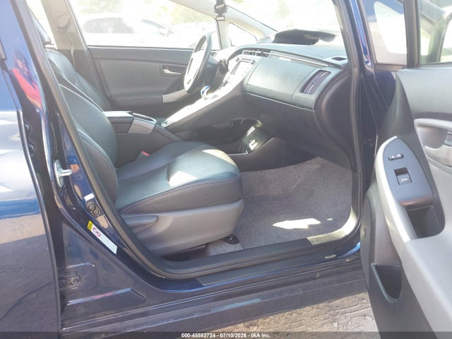 Toyota Prius Four 2015 JTDKN3DU4F1982000 Image 5