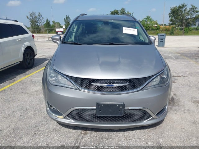 Продаж на аукціоні авто 2018 Chrysler Pacifica Touring L, vin: 2C4RC1BG7JR356077, номер лоту: 45582766