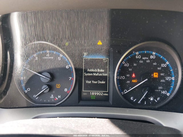 2T3ZFREV0HW326757 Toyota RAV4 LE