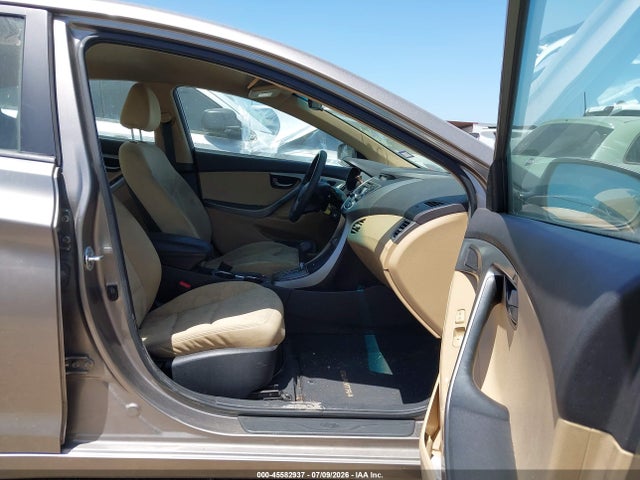 45582937 :رقم المزاد ، 5NPDH4AE7DH229831 vin ، 2013 Hyundai Elantra Gls مزاد بيع