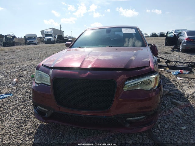 2019 Chrysler 300 300s მანქანა იყიდება აუქციონზე, vin: 2C3CCABG5KH637974, აუქციონის ნომერი: 45582941