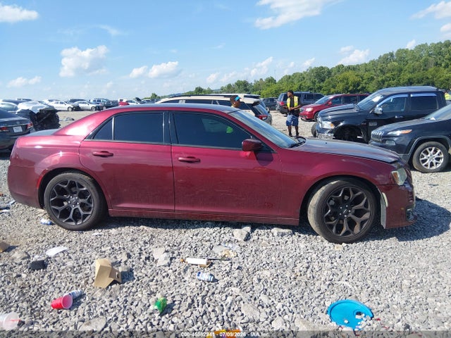 2019 Chrysler 300 300s მანქანა იყიდება აუქციონზე, vin: 2C3CCABG5KH637974, აუქციონის ნომერი: 45582941