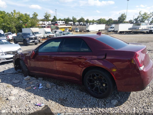 2019 Chrysler 300 300s მანქანა იყიდება აუქციონზე, vin: 2C3CCABG5KH637974, აუქციონის ნომერი: 45582941