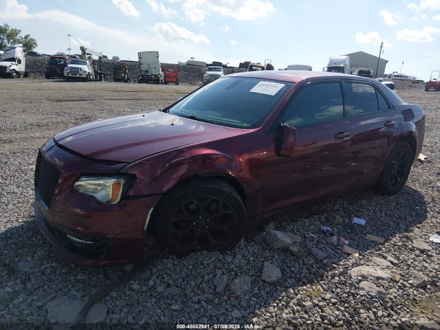 2019 Chrysler 300 300s მანქანა იყიდება აუქციონზე, vin: 2C3CCABG5KH637974, აუქციონის ნომერი: 45582941