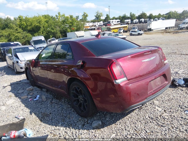2019 Chrysler 300 300s მანქანა იყიდება აუქციონზე, vin: 2C3CCABG5KH637974, აუქციონის ნომერი: 45582941