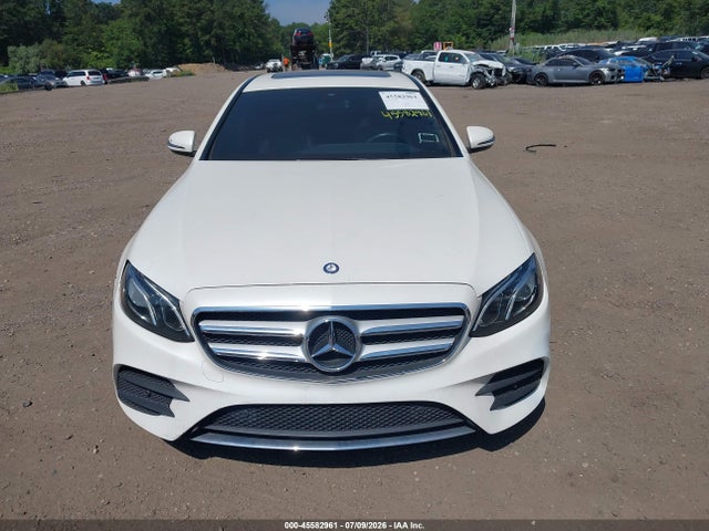 2017 Mercedes-benz E 300 4matic მანქანა იყიდება აუქციონზე, vin: WDDZF4KB1HA154191, აუქციონის ნომერი: 45582961