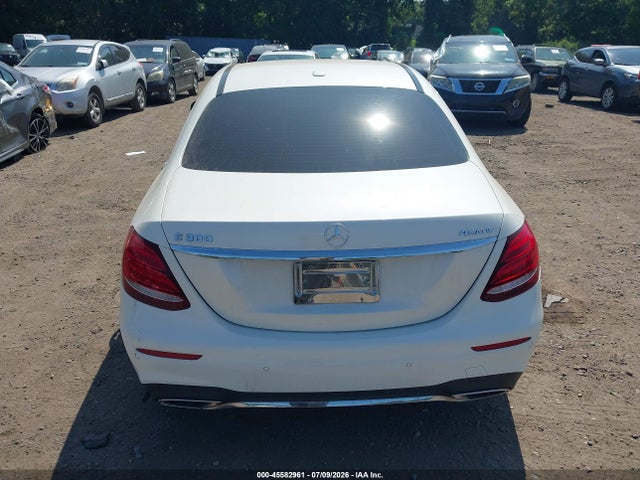 2017 Mercedes-benz E 300 4matic მანქანა იყიდება აუქციონზე, vin: WDDZF4KB1HA154191, აუქციონის ნომერი: 45582961