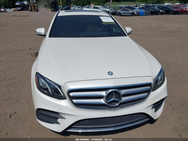 2017 Mercedes-benz E 300 4matic მანქანა იყიდება აუქციონზე, vin: WDDZF4KB1HA154191, აუქციონის ნომერი: 45582961