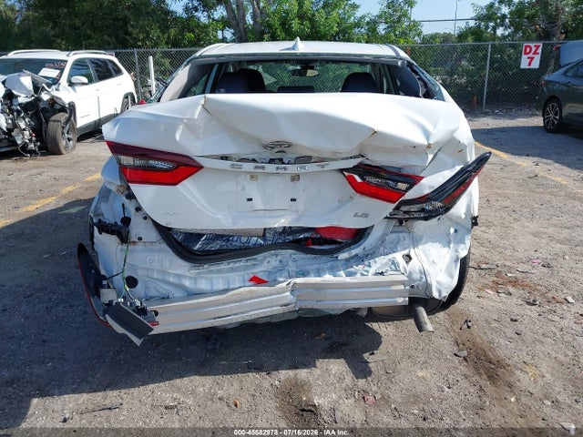 Продажа на аукционе авто 2021 Toyota Camry Le, vin: 4T1C11AK5MU550112, номер лота: 45582978