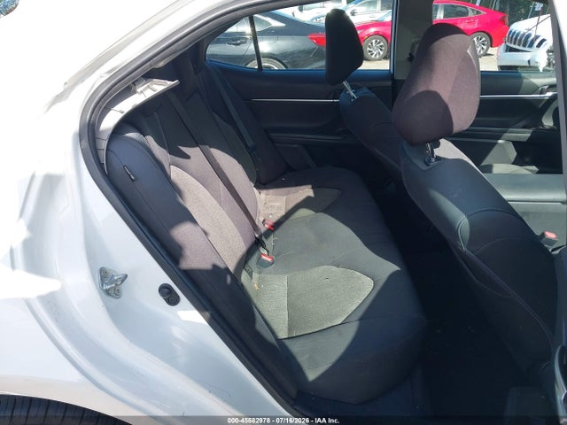 Продажа на аукционе авто 2021 Toyota Camry Le, vin: 4T1C11AK5MU550112, номер лота: 45582978