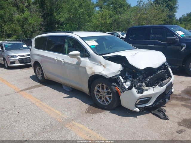Aukcja sprzedaży 2022 Chrysler Pacifica Touring L, vin: 2C4RC1BG6NR182704, numer aukcji: 45582988