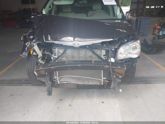 2010 Chrysler Town & Country New Limited მანქანა იყიდება აუქციონზე, vin: 2A4RR7DX0AR435518, აუქციონის ნომერი: 45583003