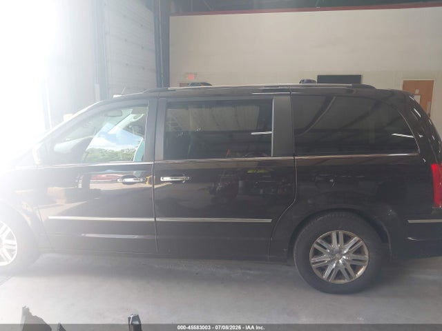 2010 Chrysler Town & Country New Limited მანქანა იყიდება აუქციონზე, vin: 2A4RR7DX0AR435518, აუქციონის ნომერი: 45583003