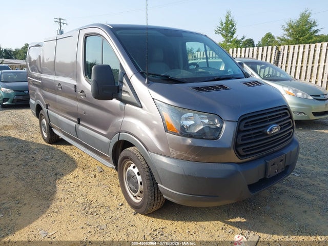 2015 1FTNE1ZM3FKB24408 main image