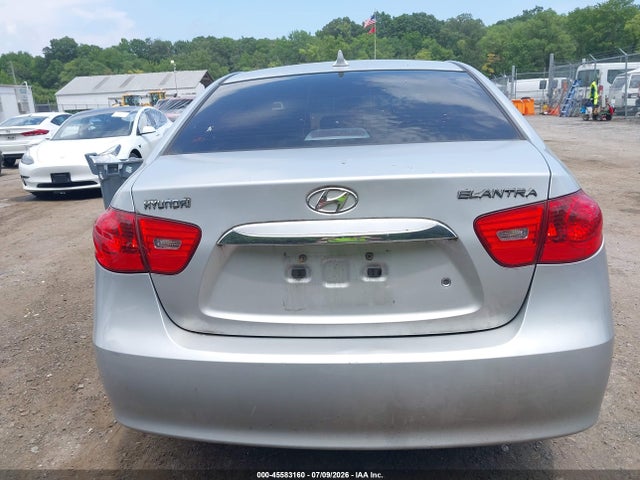 2010 Hyundai Elantra Gls მანქანა იყიდება აუქციონზე, vin: KMHDU4AD7AU863558, აუქციონის ნომერი: 45583160