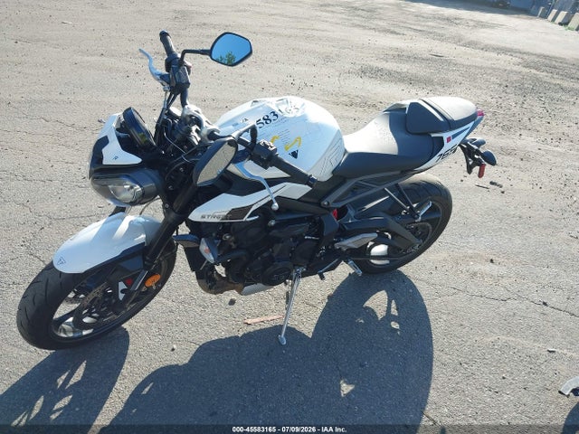 Triumph Motorcycle Street Triple 765 R 2024 SMTA604S5RTBK1024 Image 9