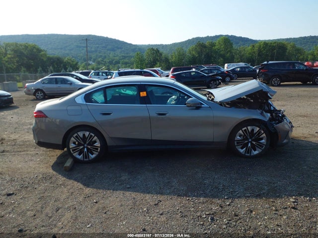 Продажа на аукционе авто 2024 Bmw 530i Xdrive, vin: WBA53FJ09RCR27991, номер лота: 45583167
