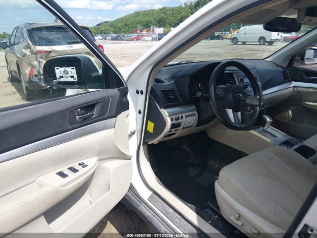 45583169 :رقم المزاد ، 4S4BRCGC7B3374618 vin ، 2011 Subaru Outback 2.5i Premium مزاد بيع