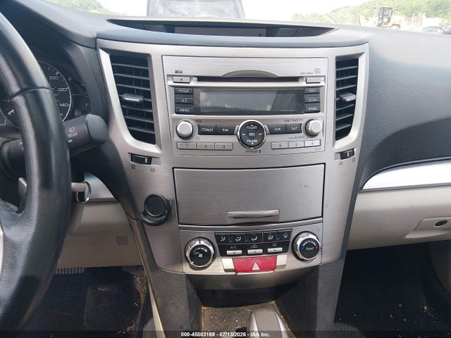 45583169 :رقم المزاد ، 4S4BRCGC7B3374618 vin ، 2011 Subaru Outback 2.5i Premium مزاد بيع