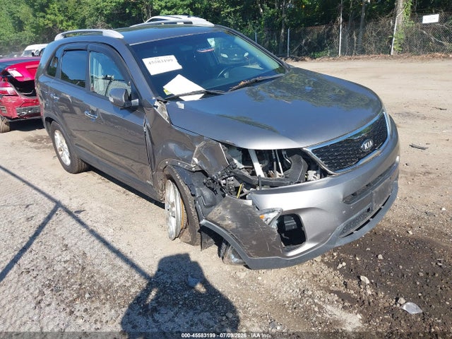 Auction sale of the 2015 Kia Sorento Lx, vin: 5XYKTCA6XFG608888, lot number: 45583199