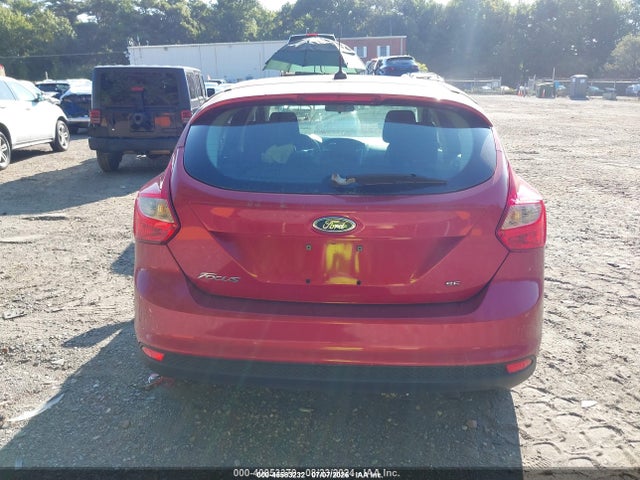 45583232 :رقم المزاد ، 1FAHP3K29CL219501 vin ، 2012 Ford Focus Se مزاد بيع