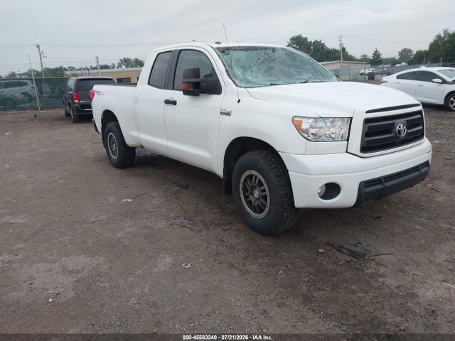 Продаж на аукціоні авто 2011 Toyota Tundra Grade 5.7l V8, vin: 5TFUW5F15BX190076, номер лоту: 45583240