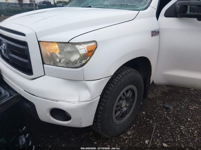 45583240 :رقم المزاد ، 5TFUW5F15BX190076 vin ، 2011 Toyota Tundra Grade 5.7l V8 مزاد بيع