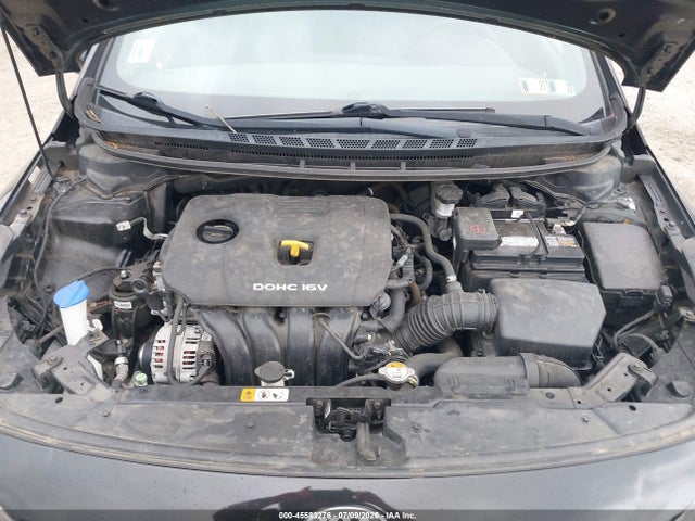 KIA FORTE LX 2017 3KPFK4A77HE061873 Image 10