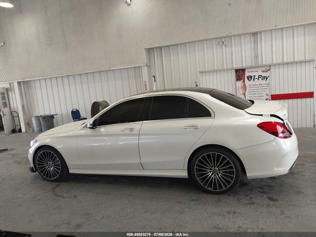 Продажа на аукционе авто 2018 Mercedes-benz C 300, vin: 55SWF4JB8JU246859, номер лота: 45583279