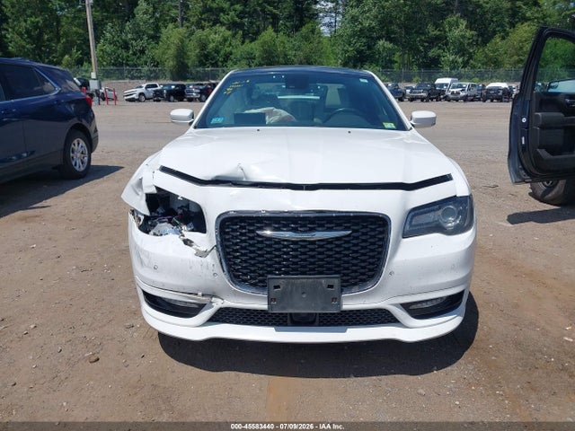 45583440 :رقم المزاد ، 2C3CCAGG7JH202154 vin ، 2018 Chrysler 300 300s Awd مزاد بيع